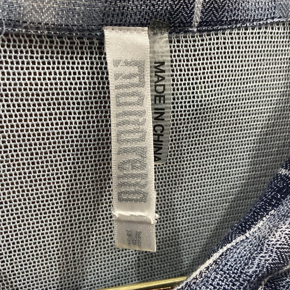 🎄JUST REDUCED🎄Monoreno Ladies Embroidered Button Down Long Sleeve Shirt - Picture 5 of 9